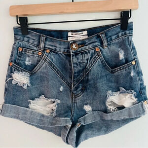 One by One Teaspoon Relaxed Fit High Rise Twisted Cuff Hem Jean Shorts Size 24